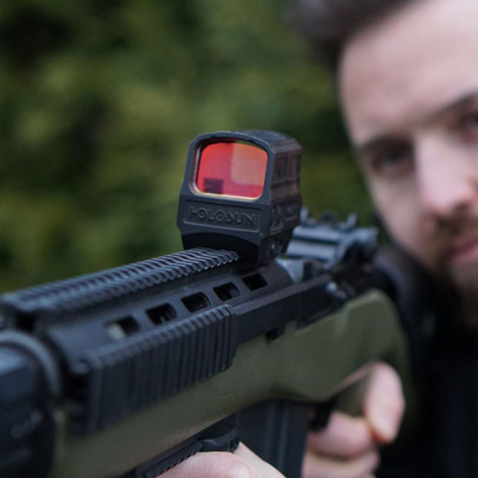 ELITE ENCLOSED REFLEX GREEN DOT SIGHT HE512T-GR