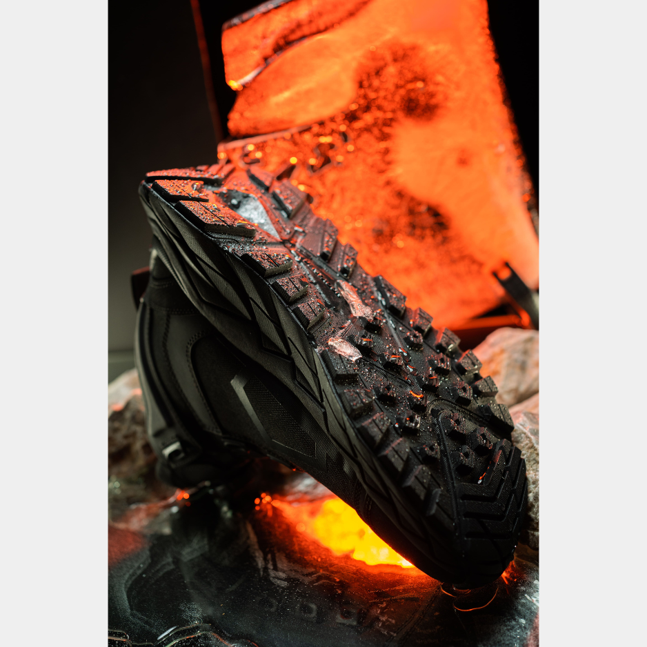 'GRAVITY' TAKTIKALISED VEEKINDLAD SAAPAD FITGO® KIIRKINNITUSEGA